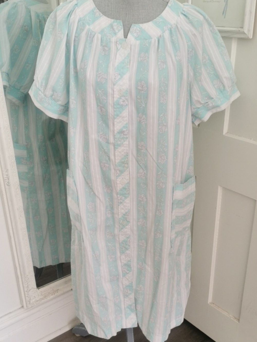 Vintage Mr. Robert  Floral Stripe Blue House Dress Short-Sleeve Nightgown. L